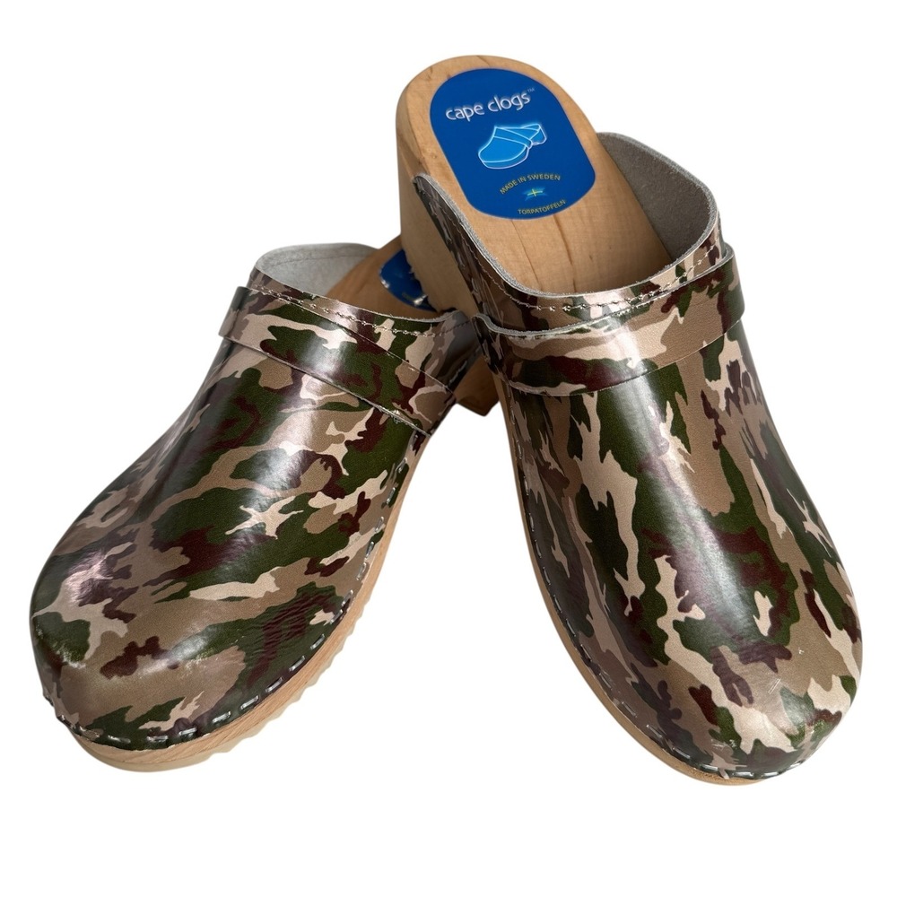 Cape Clogs Womens Camouflage Mules Size 39 US 8.5 Swedish Wooden Sole Scandi SEE